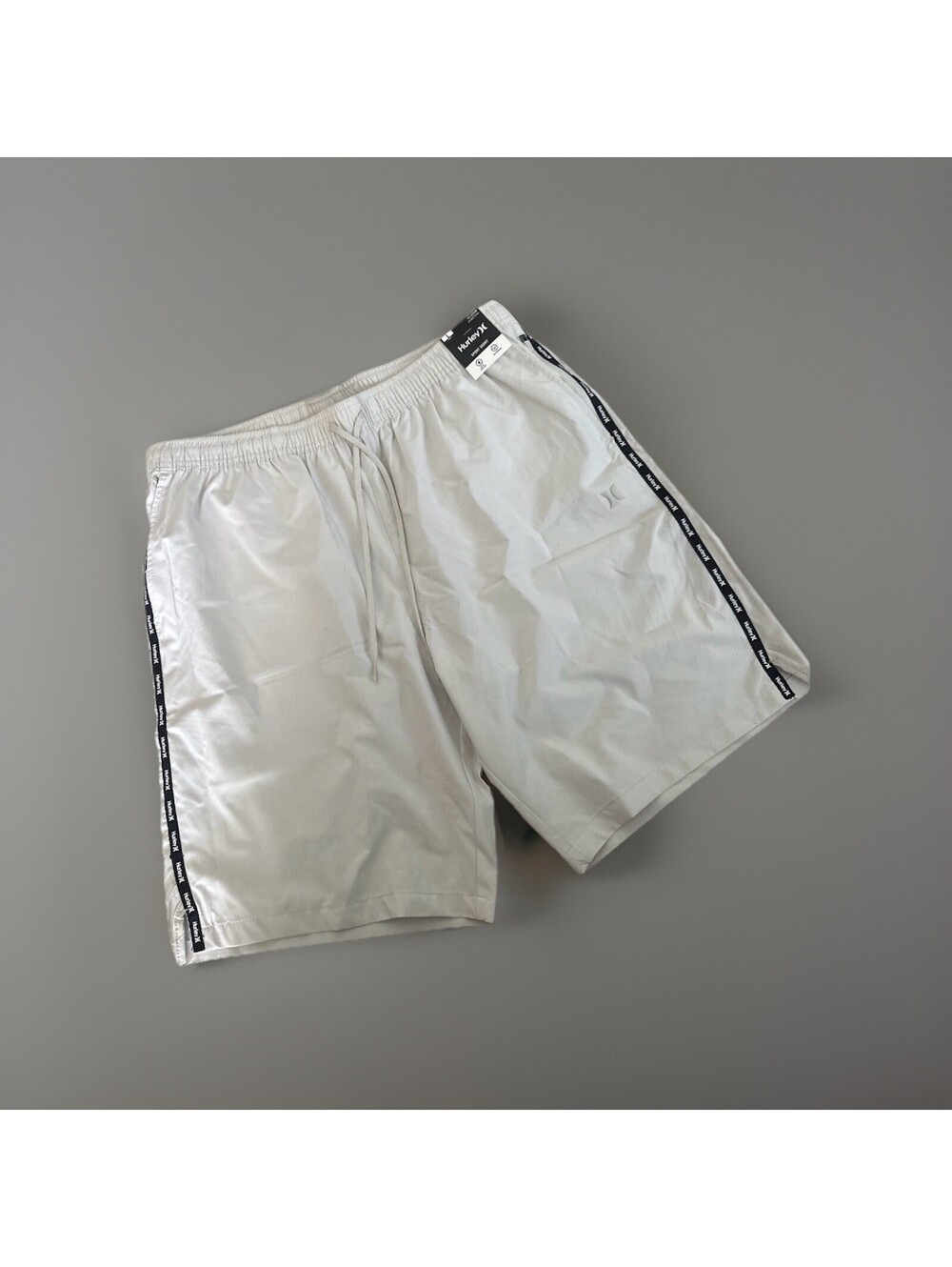 Hurley Sport Short Men Large Unlined Drawstring Water Repel Bone MSRP $64 New